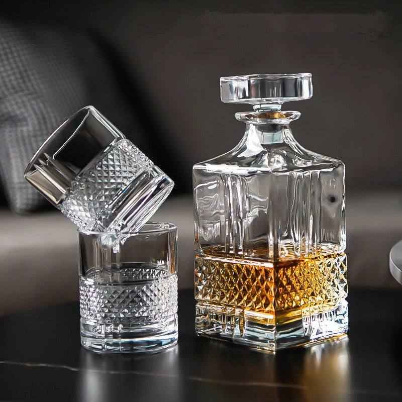 RCR Brillante Crystal Glass Whiskey Decanter Bottle, 850ml