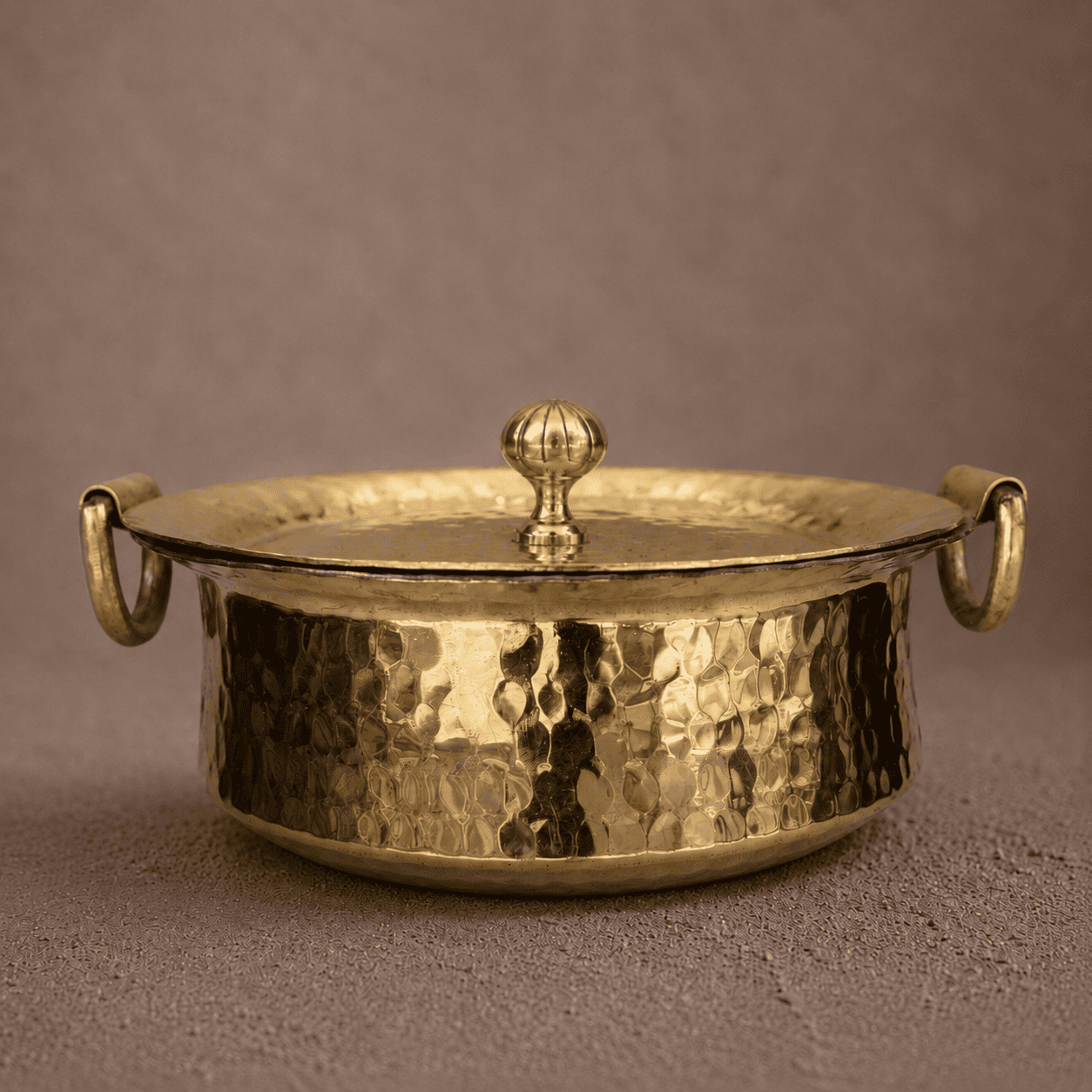 Tamira Pure Brass Sipri, Round Bottom, 4L