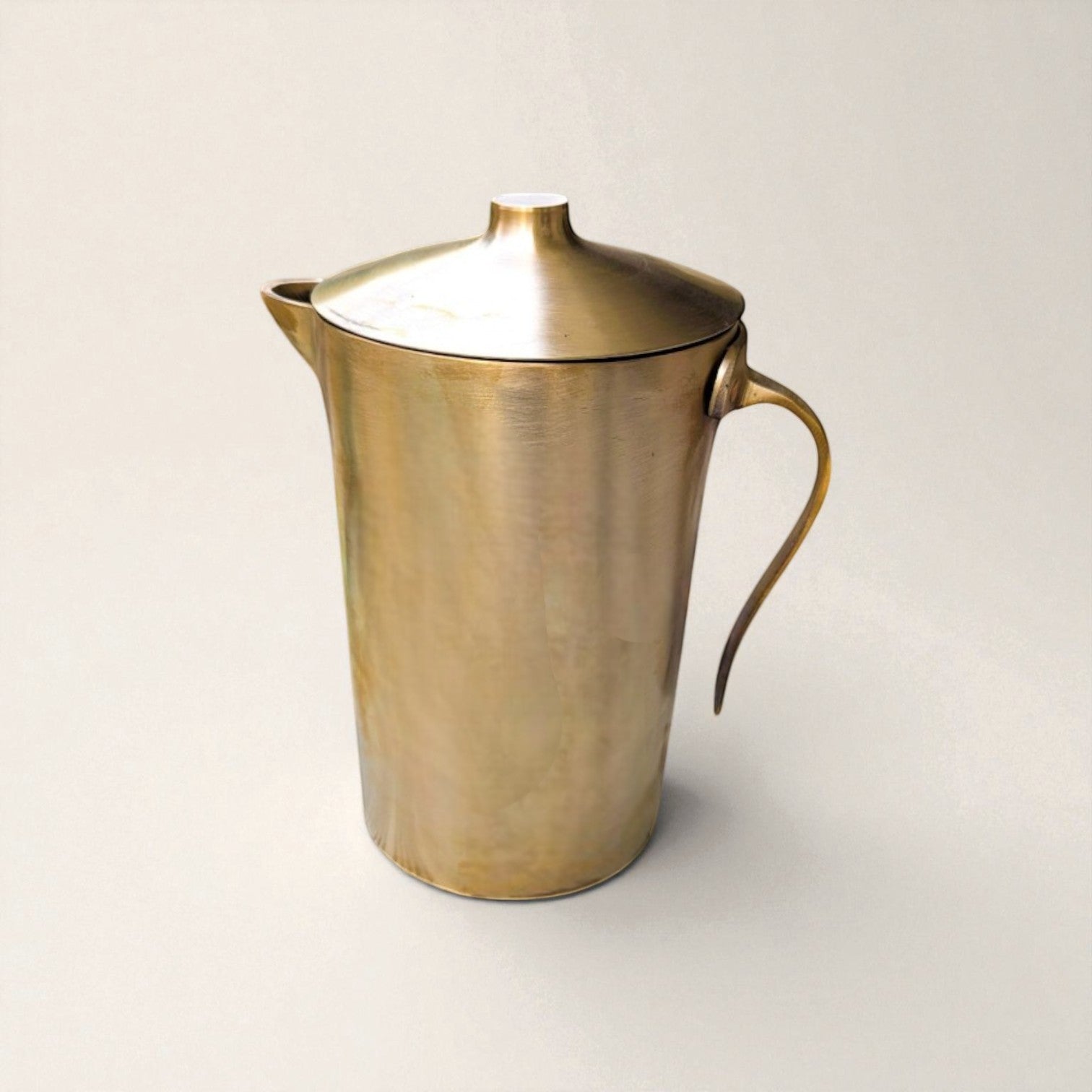 Bronze Kansa Jug Pipe 1500ml with a sleek design and a stylish lid