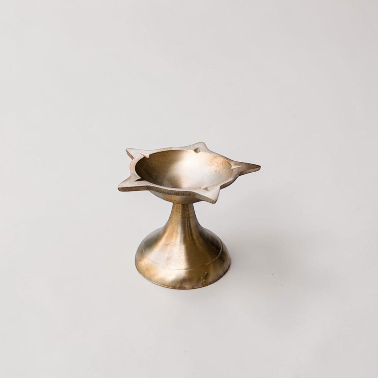 Kansa 5-Face Diya, Matte finish, Traditional Star-Shaped Oil Lamp, Medium