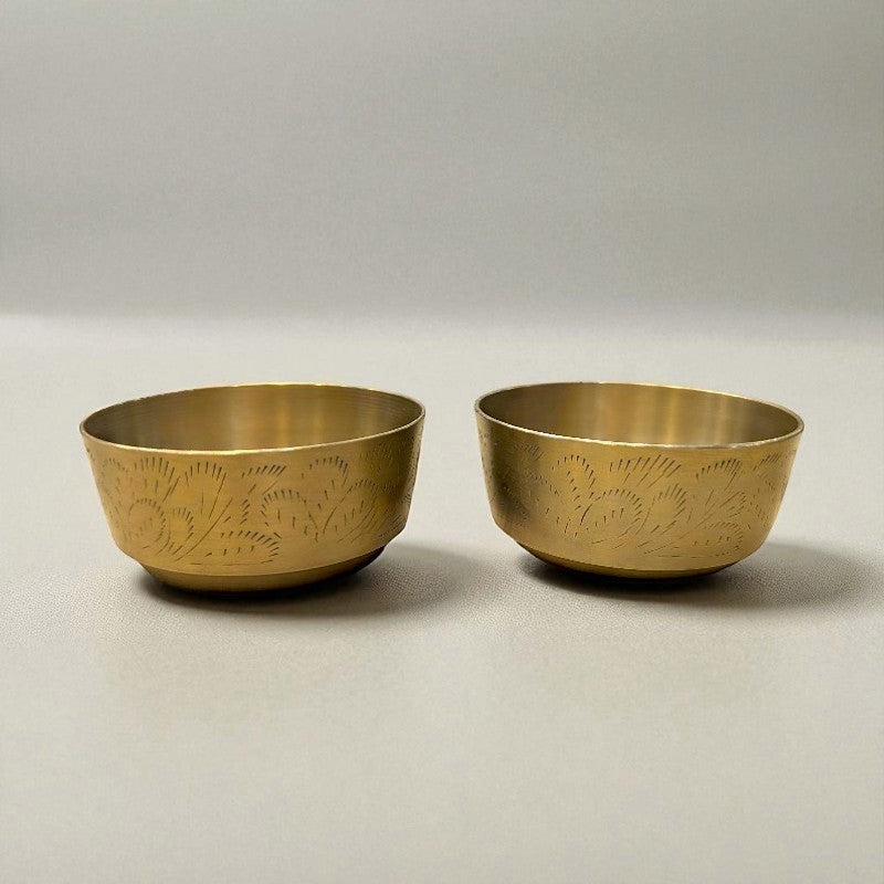Kansa thali set hand carved 6 pcs displaying two intricately designed bronze bowls
