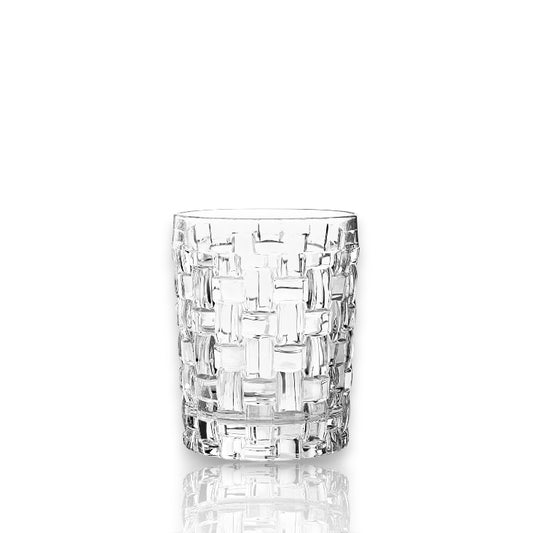Nachtmann Bossa Nova whiskey glass with a stylish textured design for an elegant drinking experience