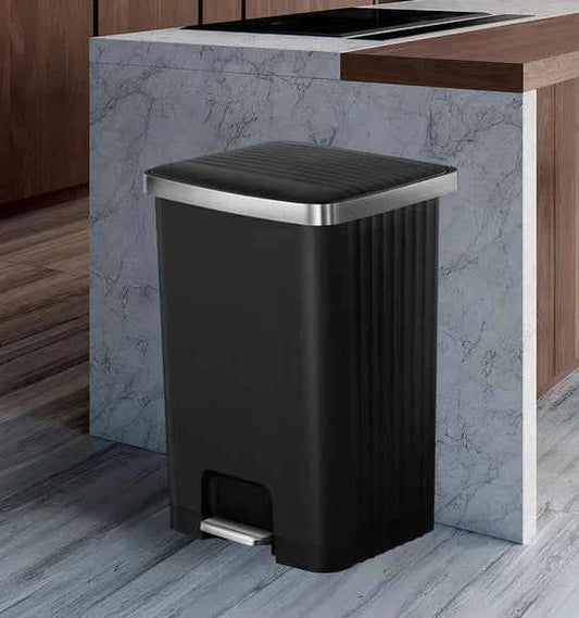 Obsessions Eko Hana Plastic Bin 70L, Black