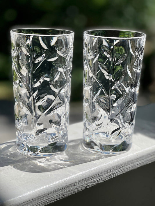 RCR Laurus cocktail glass set featuring elegant leaf designs for stylish drink presentations