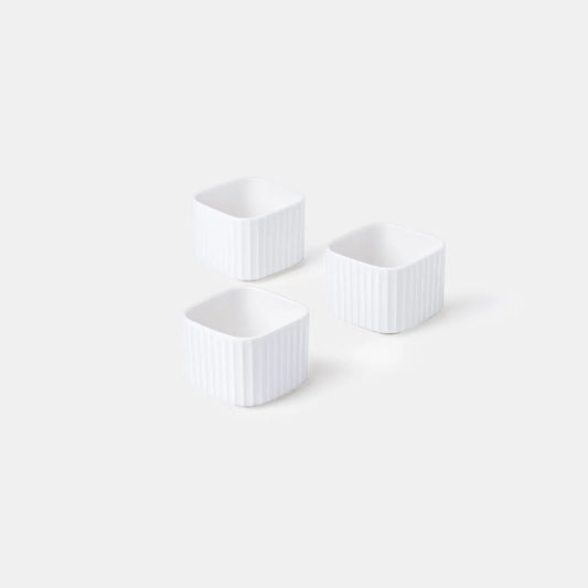 Rena Porcelain Linear White Cube 85 ml Set of 3 elegant serving dishes with a modern design